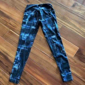 Athleta yoga pants, size small